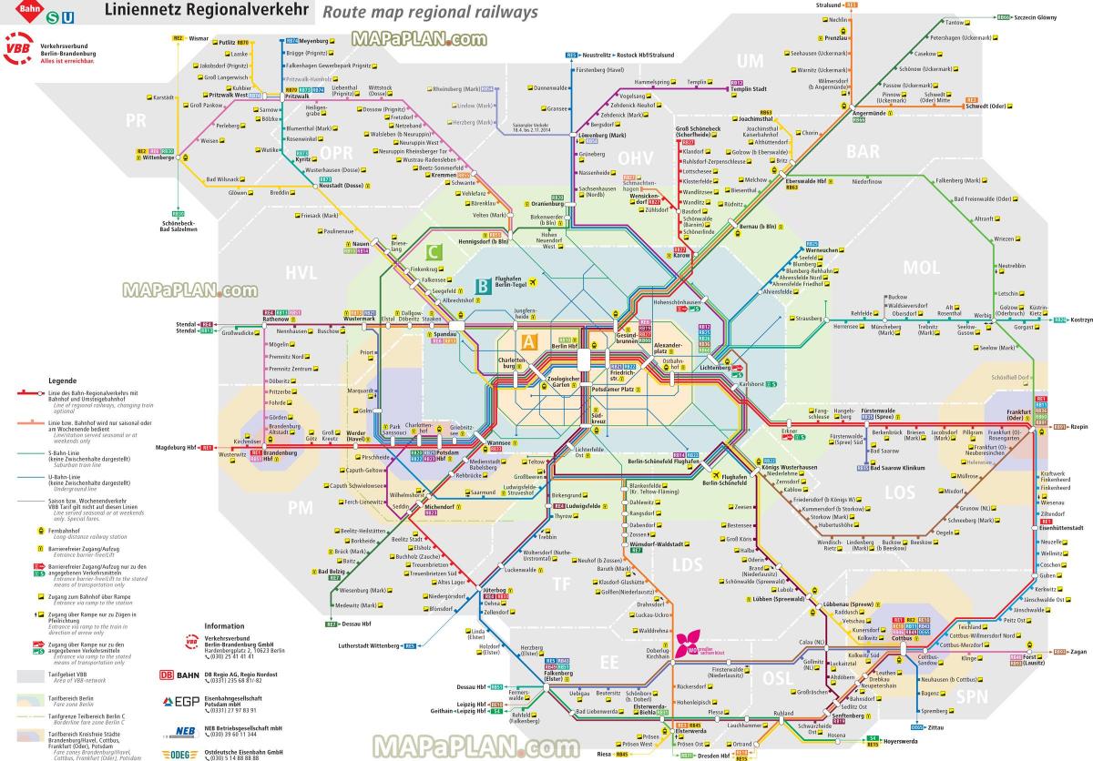 柏林地图区域内的火车 